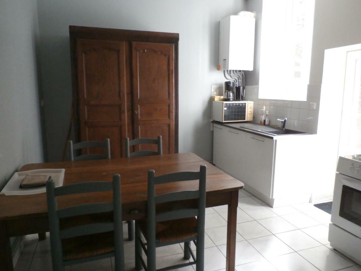 Le Logis Xviieme Appartement Moulins  Buitenkant foto